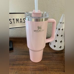 Stanley 40oz The Quencher H2.0 Tumbler